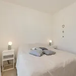 Flat In Belgium Near Sea Dyke & Town Center Apartamento