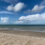 Flat In Belgium Near Sea Dyke & Town Center