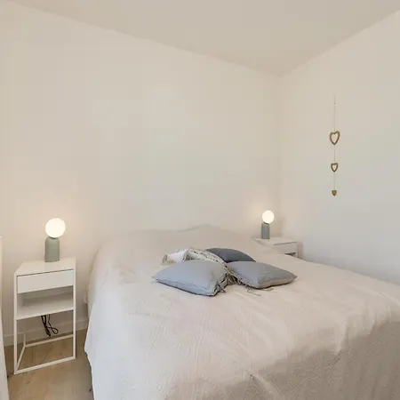 Flat In Belgium Near Sea Dyke & Town Center Apartamento