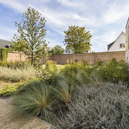 Flat In Belgium Near Sea Dyke & Town Center